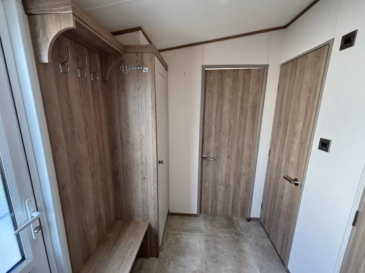 2021 Ambleside Premier Entrance Area 1