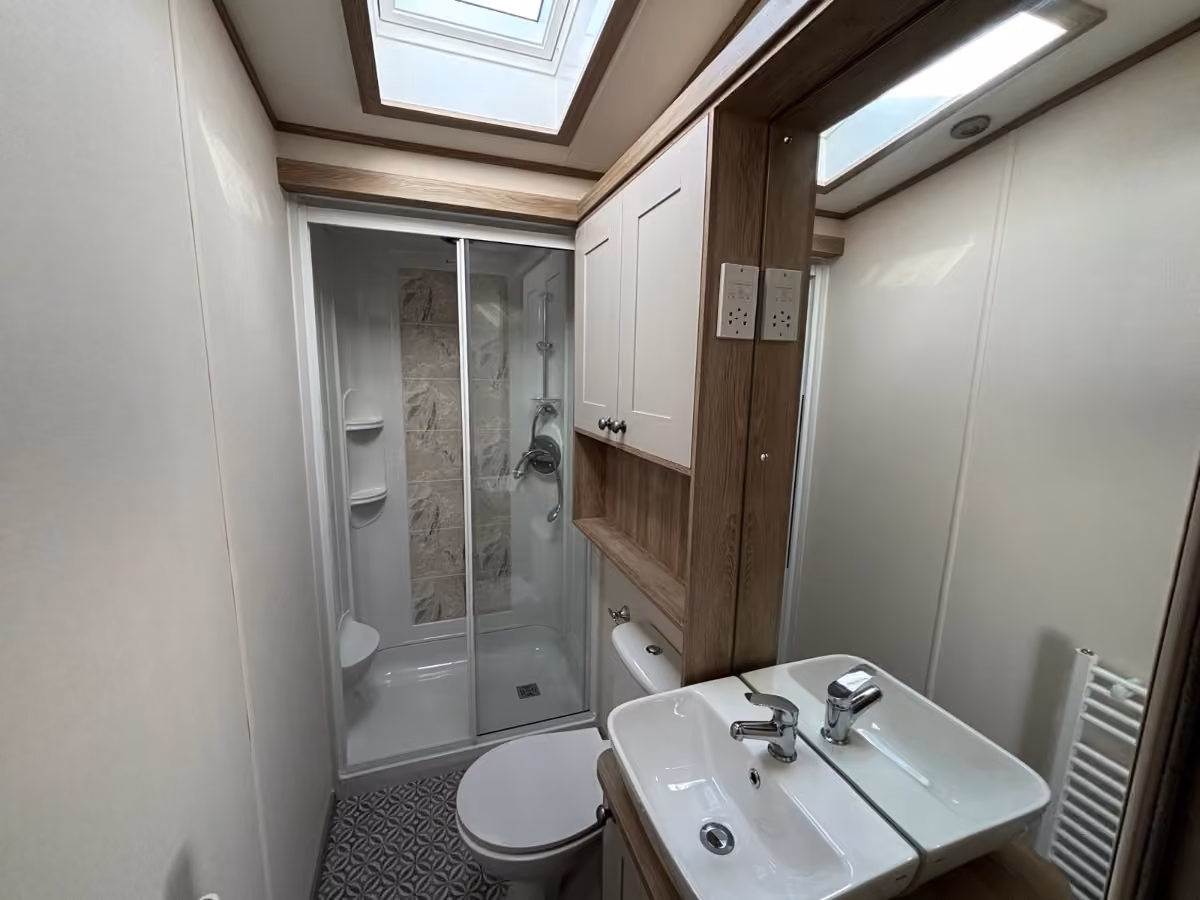 2021 Ambleside Premier Family Shower Room 2