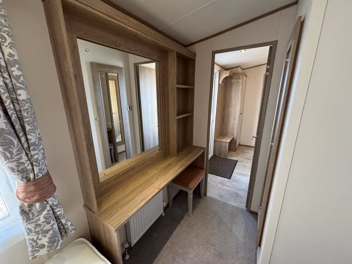 2021 Ambleside Premiermaster Bedroom 2