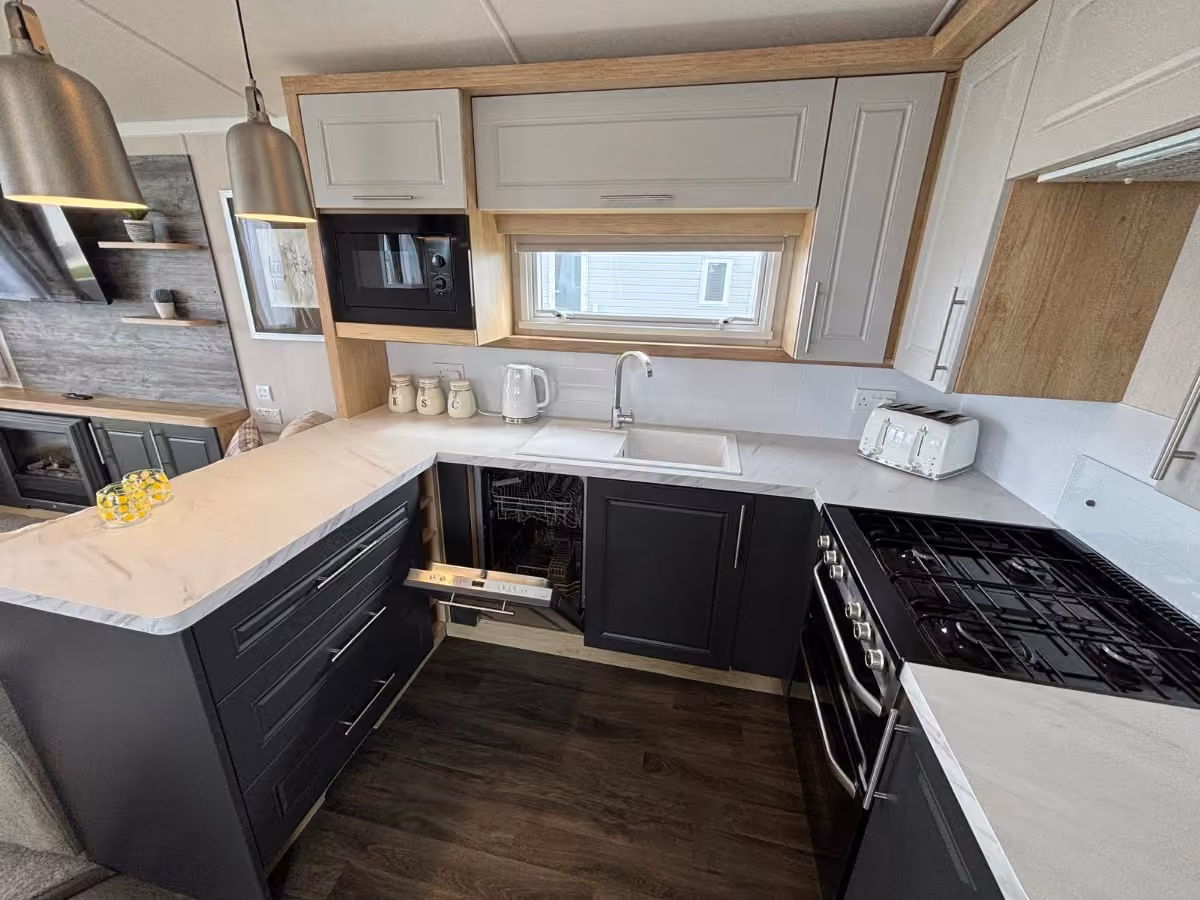 2021 Swift Bordeaux Exclusive 3 Bed Kitchen 3
