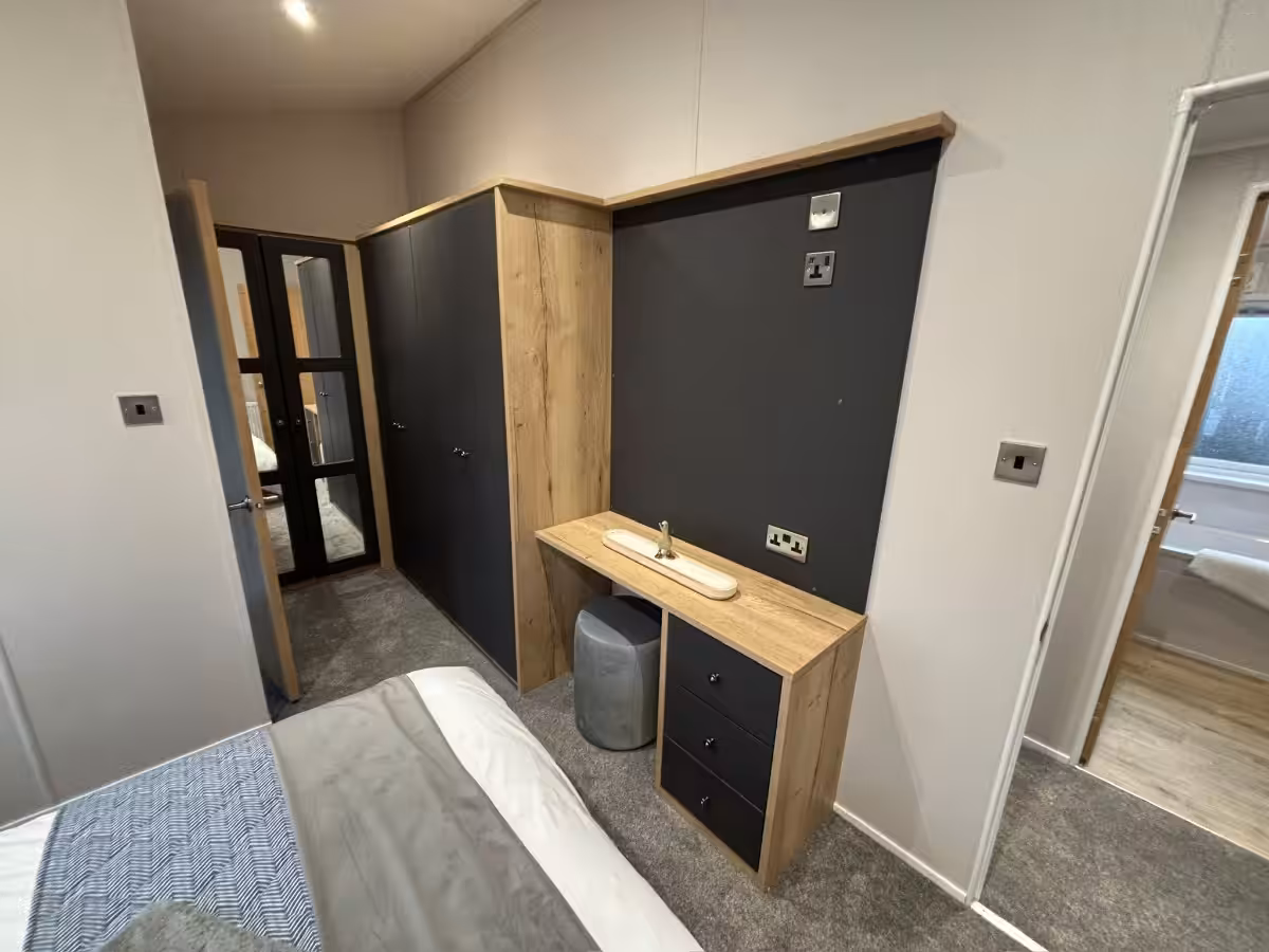 2026 Willerby New Holland Lodge Master Bedroom Vanity Area