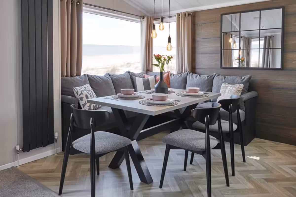 2027 Swift Toronto Urban Lodge Dining Area 1