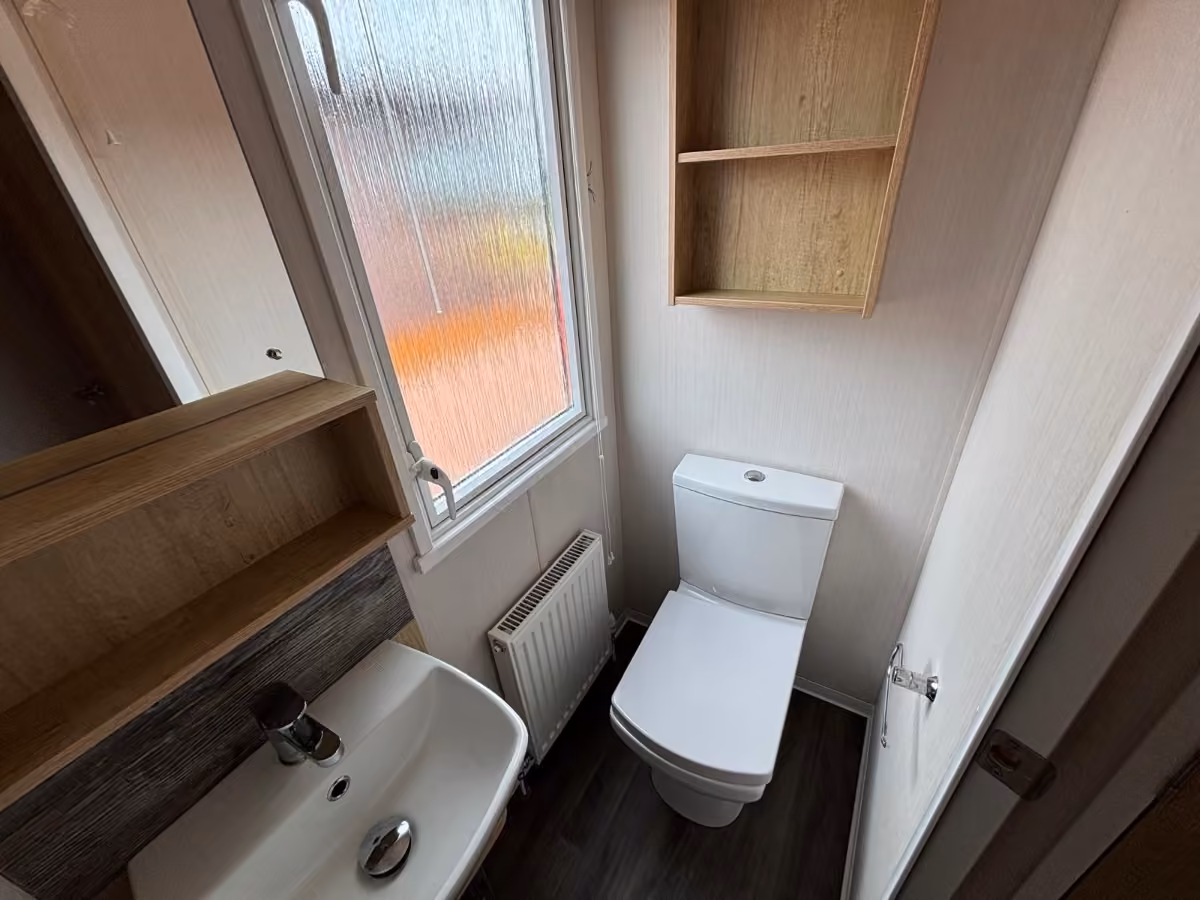 8023 2021 Swift Bordeaux Exclusive Toilet Facility