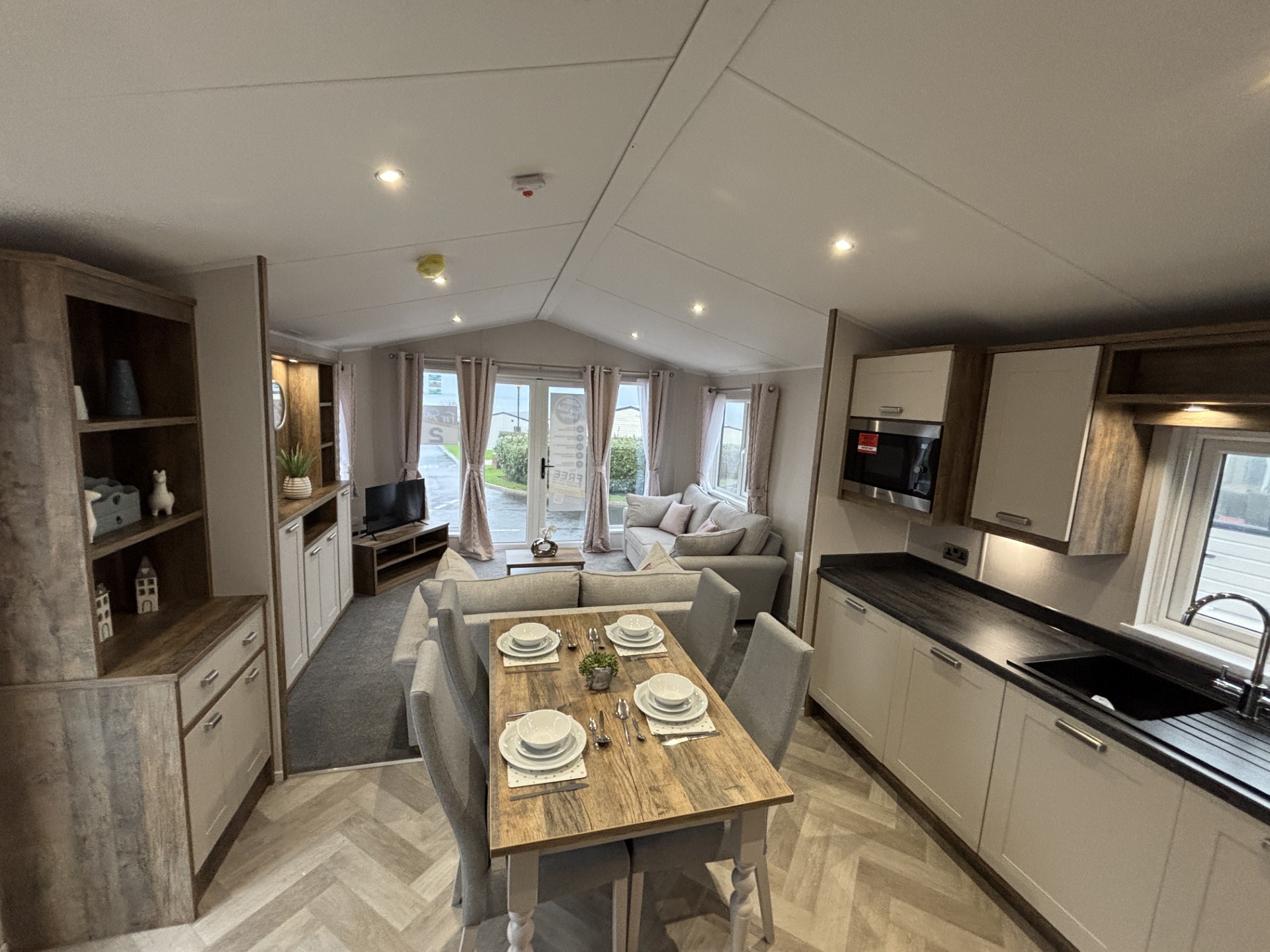 2 Mariners View 2025 Willerby Sheraton Lodge 3