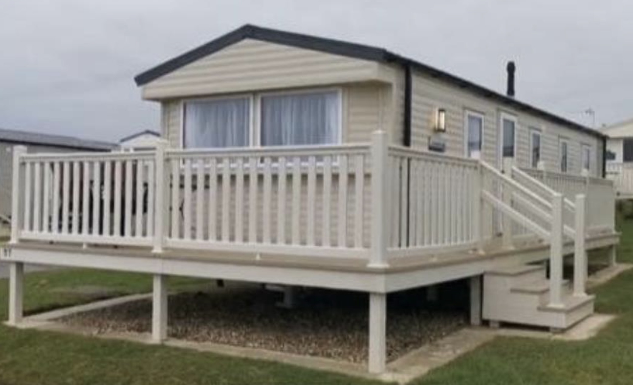 2 Mariners View Minstral 10