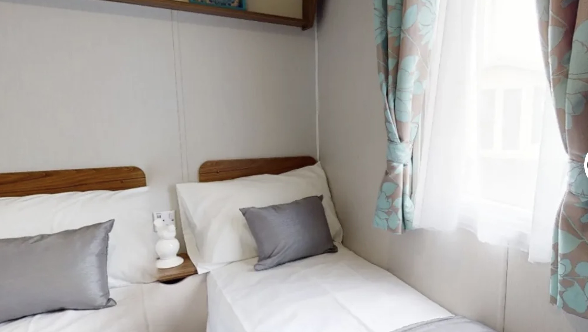 2 Mariners View Minstral 5