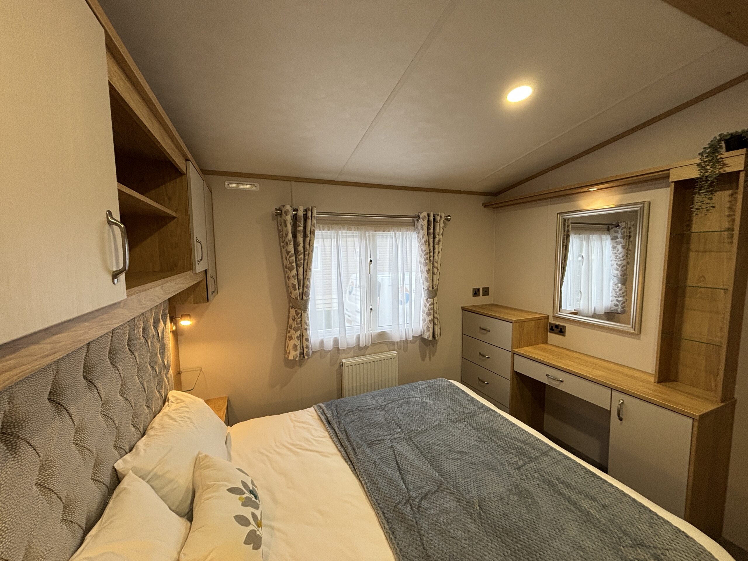 Carnaby Highgrove 40ft X 12ft 10