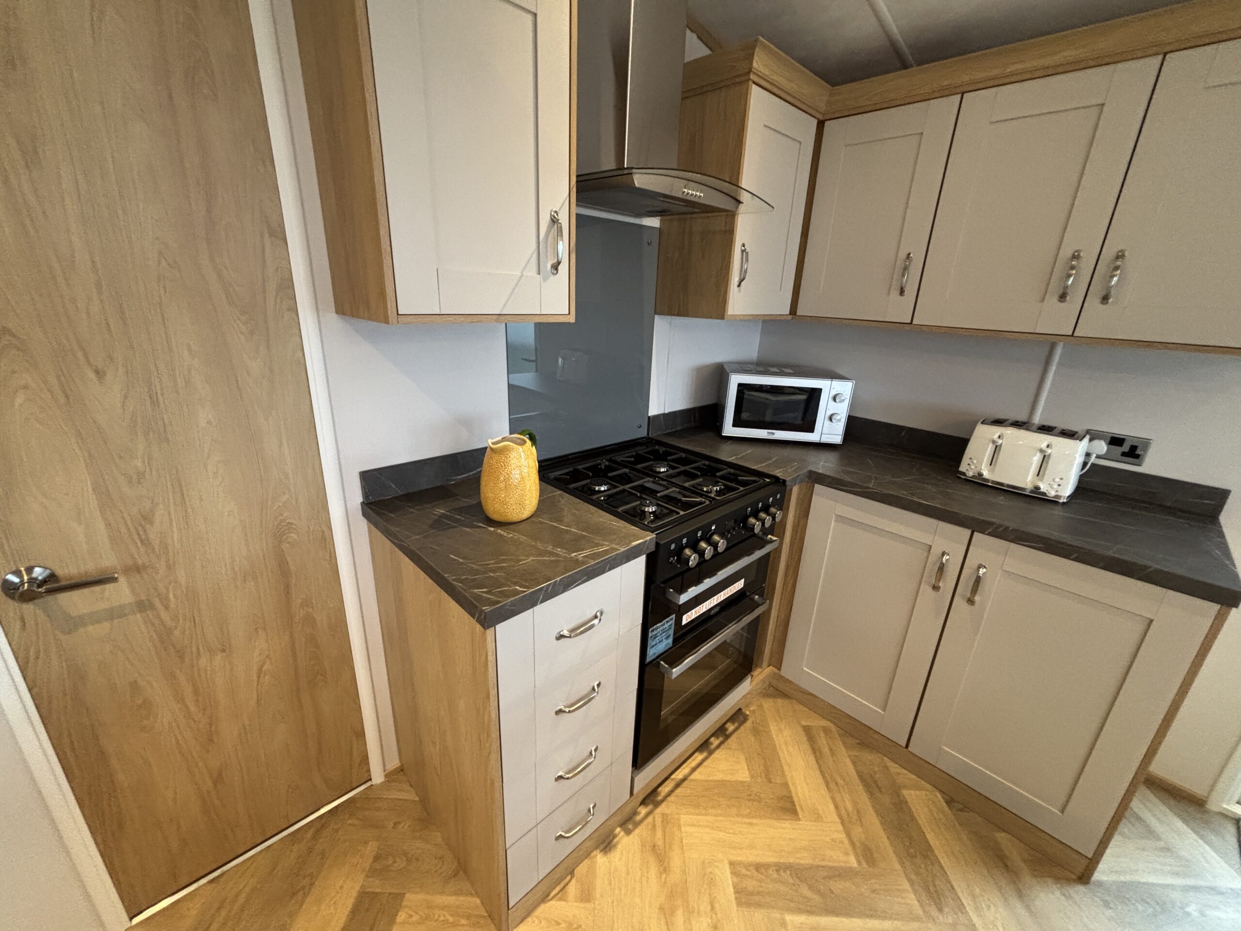 Carnaby Highgrove 40ft X 12ft 17