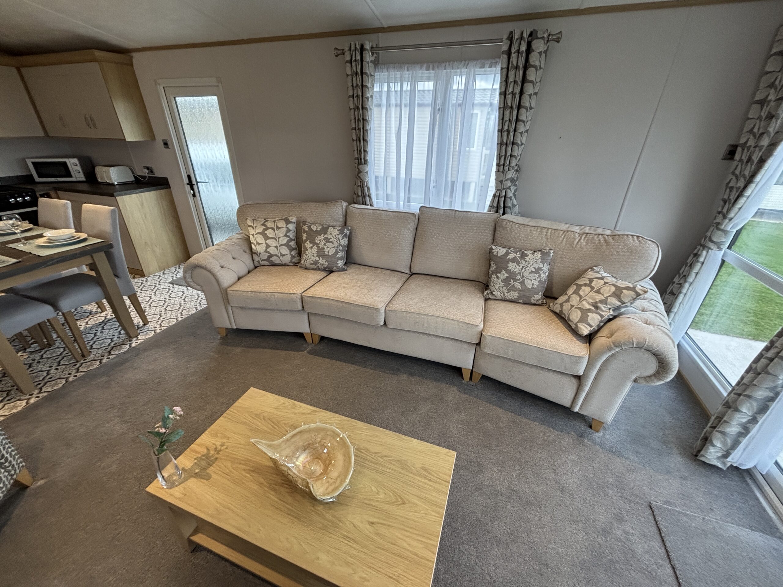 Carnaby Highgrove 40ft X 12ft 2