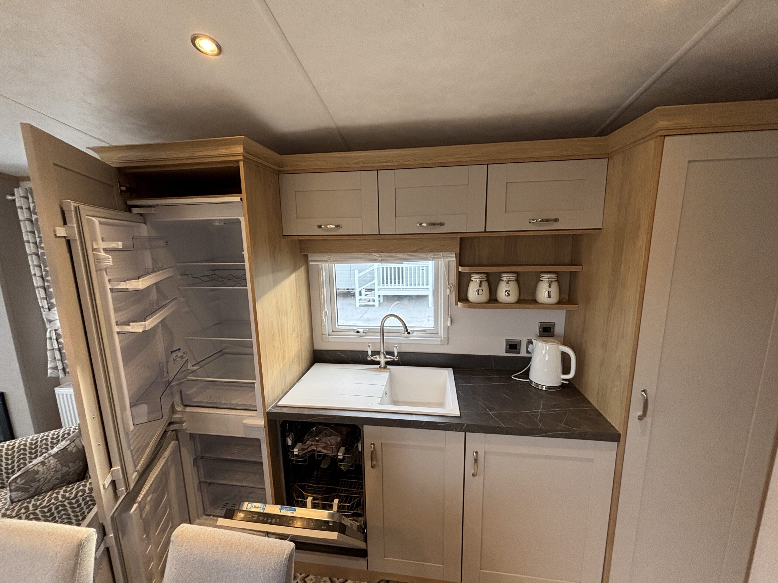 Carnaby Highgrove 40ft X 12ft 3