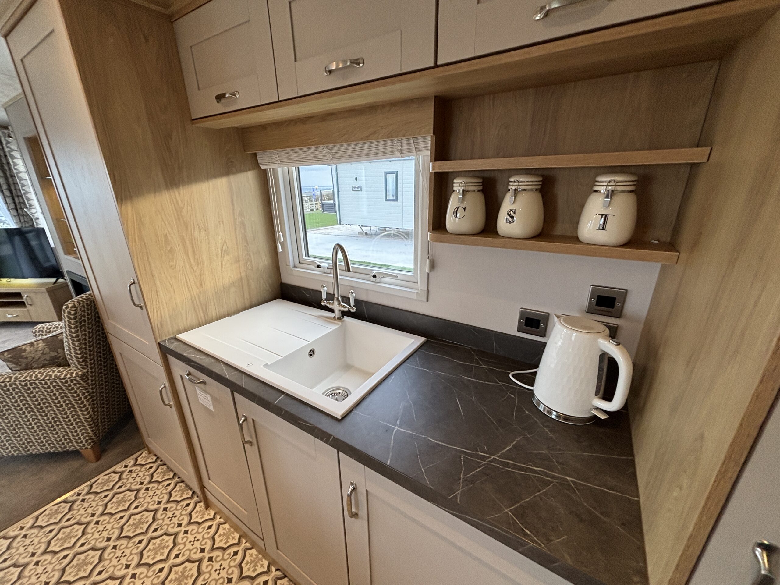 Carnaby Highgrove 40ft X 12ft 4