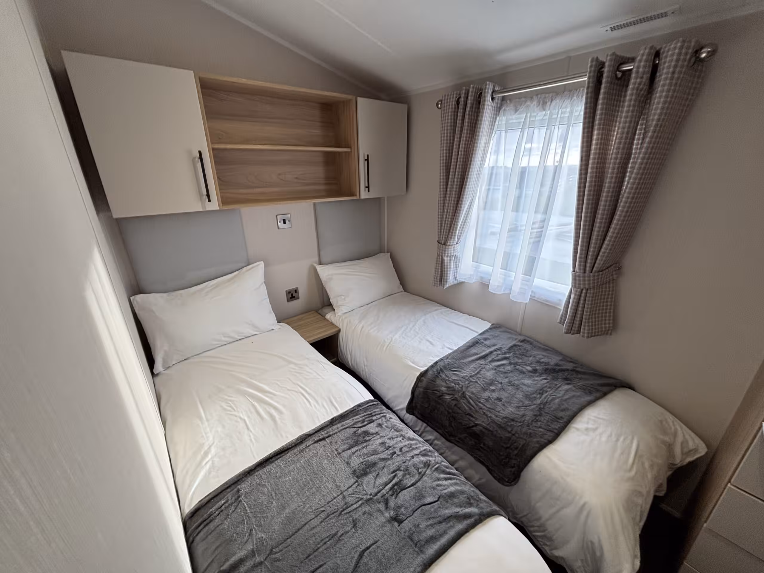 Willerby Manor 38ft X 12ft Green Range 19