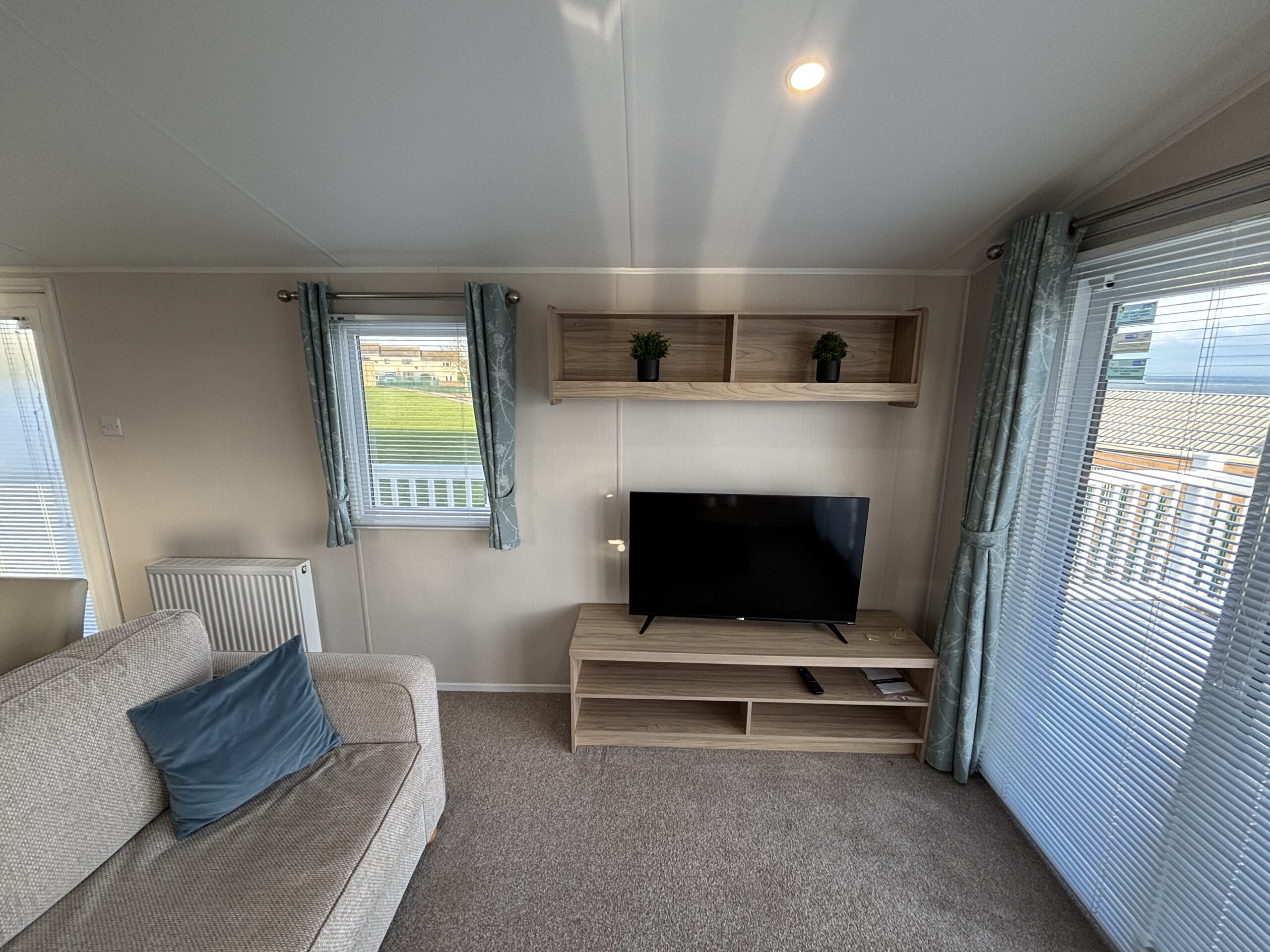 Willerby Manor 38ft X 12ft Green Range 8