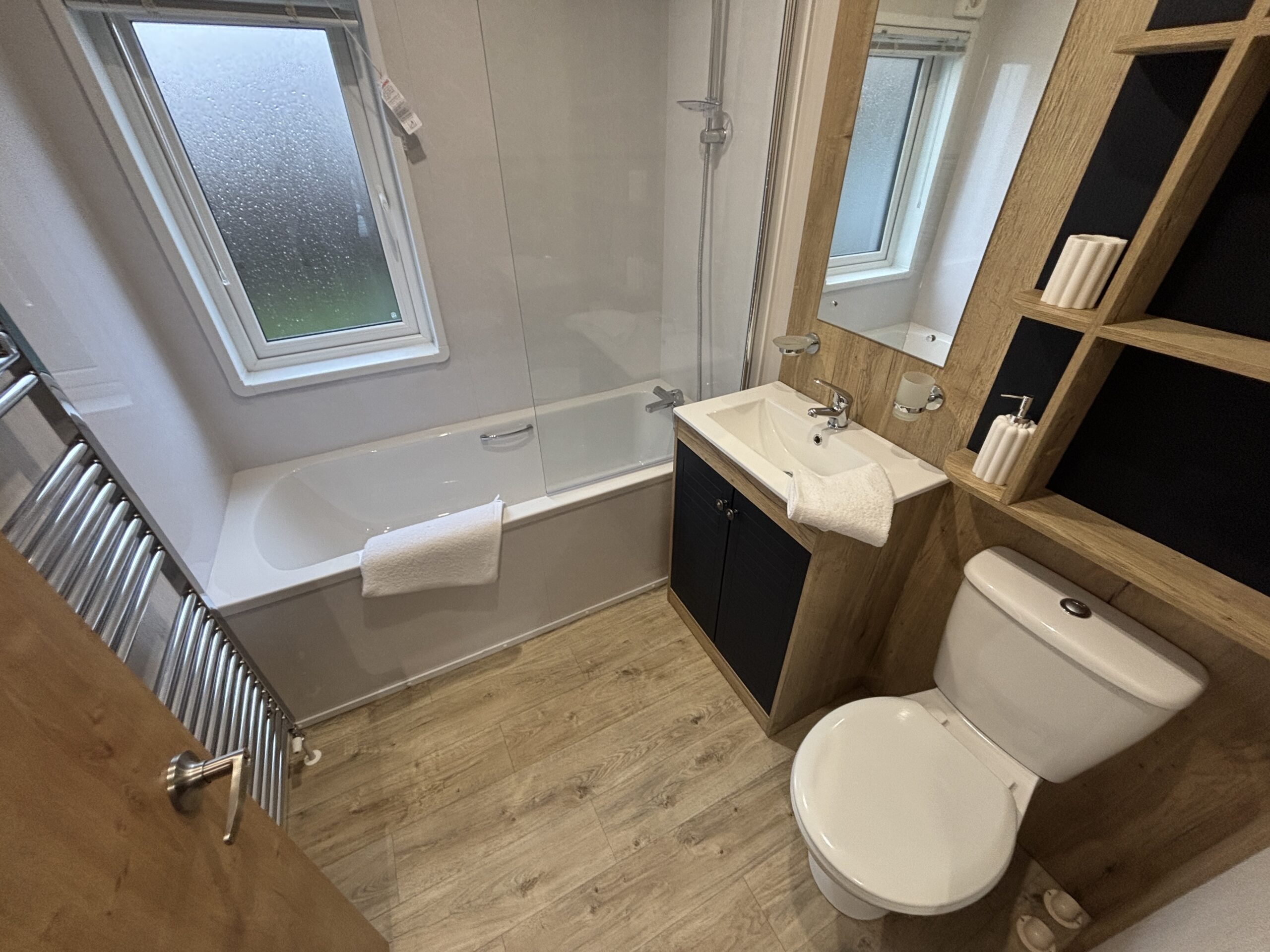 Willerby New Holland Lodge 40ft X 20ft 2024 4